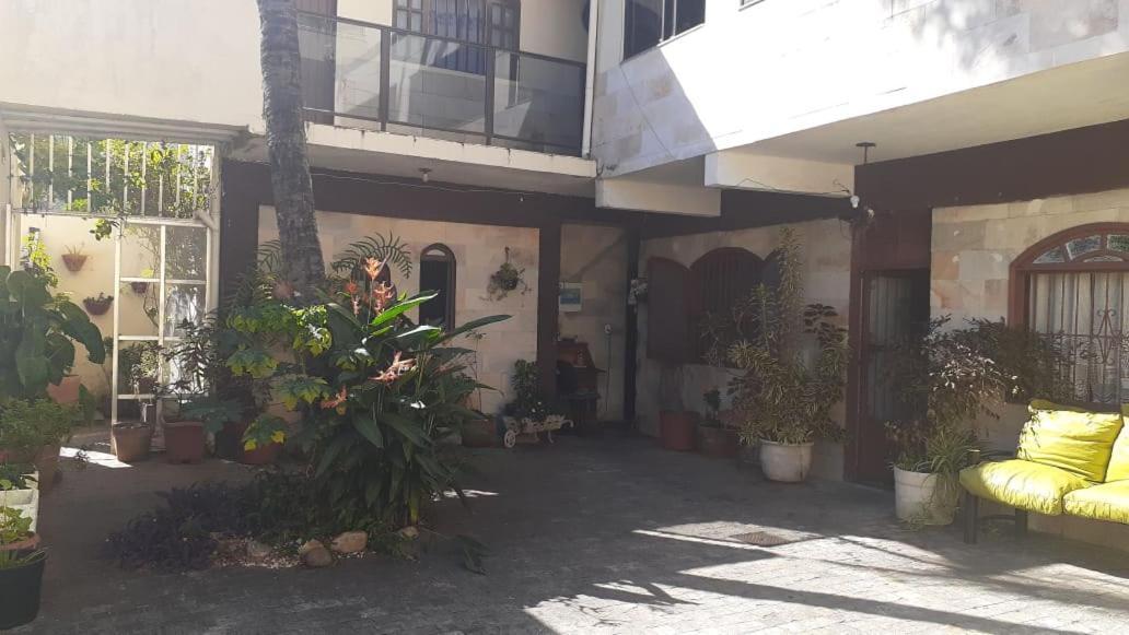 Suites Tropicana Guesthouse 卡波布里奥 外观 照片